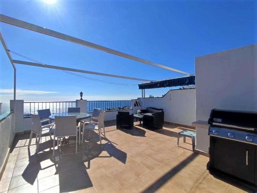Beautiful 4 Bedroom Town House In Punta Lara Holiday home